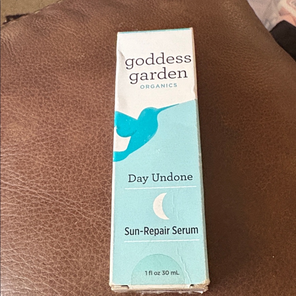 Sun-Repair Serum - Blue and‎ White